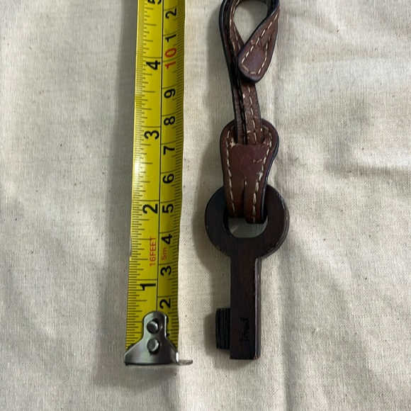 Fossil key - Picture 1 of 2